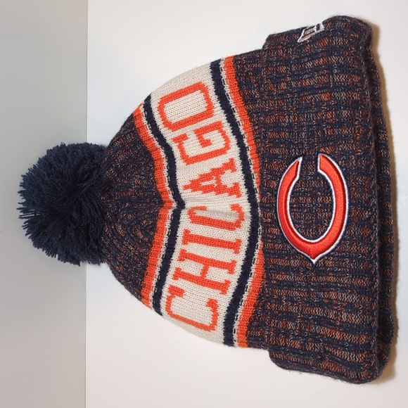 New Era Chicago Bears NFL stocking hat beanie pom pom Lined 10% wool NWOT - Picture 1 of 6